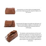 Bolsa Transversal Feminina Matelassê em Couro - Caramelo Alça de Corrente Grafite