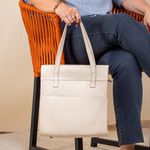 Bolsa Feminina Couro Legítimo Bolsos Externos Grande Marfim