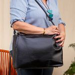 Bolsa Hobo Feminina Couro Legítimo Transversal Preta