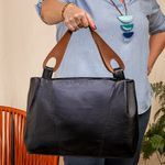 Bolsa Hobo Feminina Couro Legítimo Transversal Preta