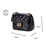 Bolsa Feminina Mini Bag Matelassê Corrente Couro Legítimo - Preta e dourada