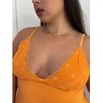 Camisola de renda plus size