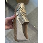 Tênis Cs Shoes Com Detalhe de Costura No Solado Dourado 2609