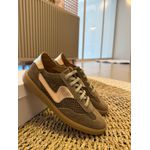 Tênis CS Shoes Em Couro Fendi Com Detalhe Em Dourado 2509