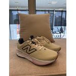 Tênis New Balance Fresh Foam Bege/Grafite 1302
