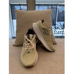 Tênis New Balance Fresh Foam Bege/Grafite 1302