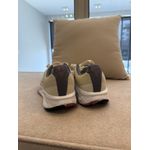 Tênis New Balance Fresh Foam Bege/Grafite 1302