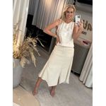 Blusa Morena Rosa Decote Redondo Cavada Bordada Off White