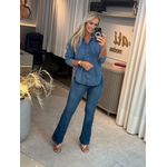 Camisa Jeans Alongada Com Mangas Longas E Bolsos Frontais