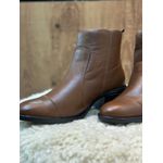 Bota De Couro CS Shoes Com Salto E Zíper Caramelo