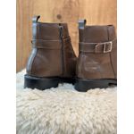 Bota De Couro CS Shoes Com Salto E Fivela Marrom