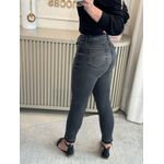 Calça Jeans Cigarrete Preta Cropped Cintura Alta
