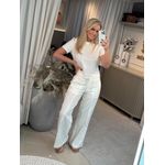 Calça Vanews De Viscolinho Com Bolsos Off White 