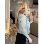 Jaqueta Jeans Clara com Elasticidade