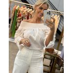 Blusa Morena Rosa Decote Reto Manga Bufante Com Lastex Off White