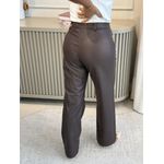 Calça Reta Em PU Marrom Chocolate 