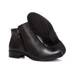 Bota Feminina Santo Charme em couro preto cano baixo R14003.