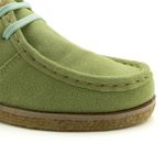 Outlet Sapato London Feminino em couro verde pistache, solado crepe em borracha látex.