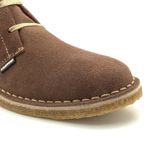 Bota Camping Chocolate em couro legitimo com solado crepe em borracha látex.