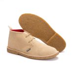 Bota Camping Taupe em couro legitimo com solado crepe em borracha látex.