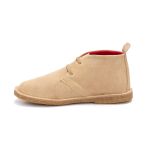 Bota Camping Taupe em couro legitimo com solado crepe em borracha látex.