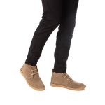 Bota Camping Rato em couro legitimo com solado crepe em borracha látex.