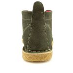 Bota Camping verde musgo em couro legitimo com solado em borracha látex.