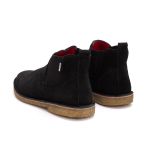 Bota Chelsea Masculina em couro camurça preta, solado látex e palmilha anatômica