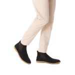 Bota Chelsea Masculina em couro camurça preta, solado látex e palmilha anatômica