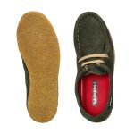 Sapato London Clássico Verde Musgo em couro, sola crepe em látex e palmilha anatômica.