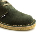 Sapato Safari clássico verde musgo em couro camurça e solado crepe em borracha látex.