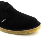 Sapato Safari clássico preto em couro camurça e solado crepe em borracha látex.