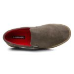 Sapato Slip-On couro rato, solado borracha ambar e palmilha anatômica.