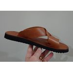 Chinelo Masculino de Couro Cruzado Estiloso e Confortável Caramelo