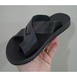 Chinelo Masculino de Couro Cruzado Estiloso e Confortável Preto