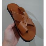 Chinelo Masculino de Couro Cruzado Estiloso e Confortável Caramelo