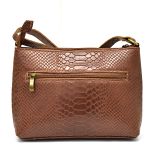 Bolsa Feminina Pequena transversal croco caramelo DM-22CR