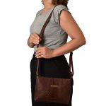 Bolsa Feminina Pequena Transversal croco chocolate DM-22CR