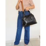 Bolsa Grande Couro Legitimo PRETA com alças transversal de GORGURÃO Caramelo DM-01G 