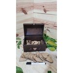 Baú com corações de 6,5 cm