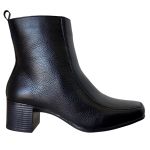 Bota em Couro Preto c/ Salto
