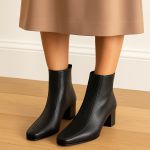Bota em Couro Preto c/ Salto