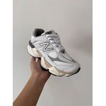 TÊNIS NEW BALANCE 9060 BRANCO/CINZA