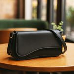 Bolsa Feminina Baguete Média Preta