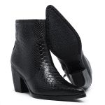 Bota Country Feminina Bico Fino Fácil de Calçar Em Couro Verniz Auto Brilho Exotico Anaconda Preto