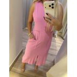 Vestido malha bolsos frontais cavado