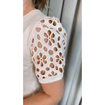 T-shirt Feminina Com Detalhe Na Manga Guipir - Off White - Cod 226