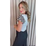 T-shirt Feminina Manga Crochê Delicada - Branca/ Preto - Cod 526