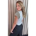 T-shirt Feminina Manga Crochê Delicada - Branca/ Verde - Cod 526