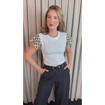 T-shirt Feminina Manga Crochê Delicada - Branca/ Verde - Cod 526